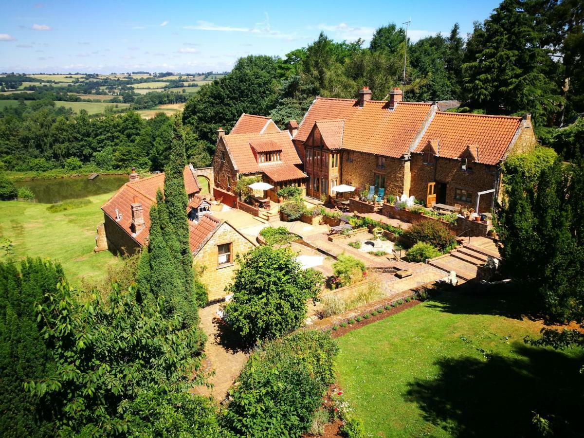 Heath Farm Holiday Cottages Swerford المظهر الخارجي الصورة